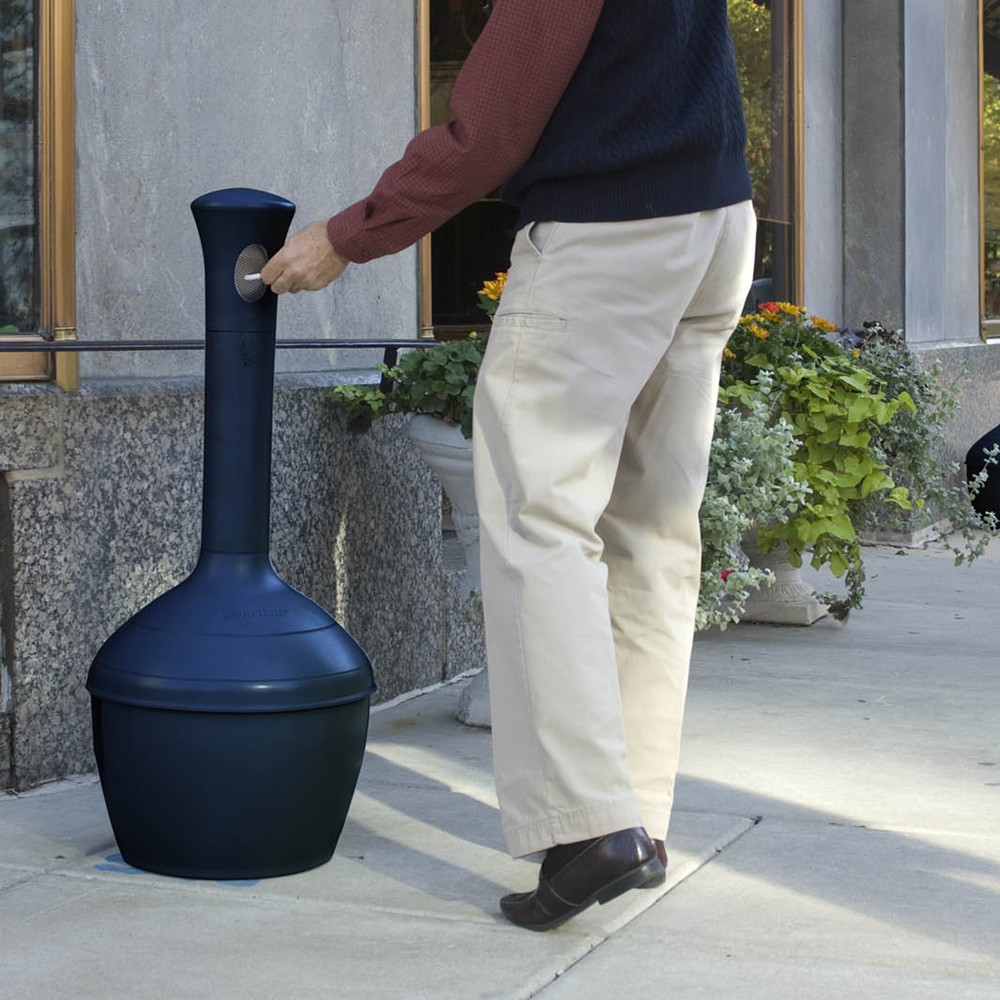 Produktabbildung Nr. 4: Cendrier colonne de sécurité Justrite® Premium, auto-extinguible, 15 litres, noir